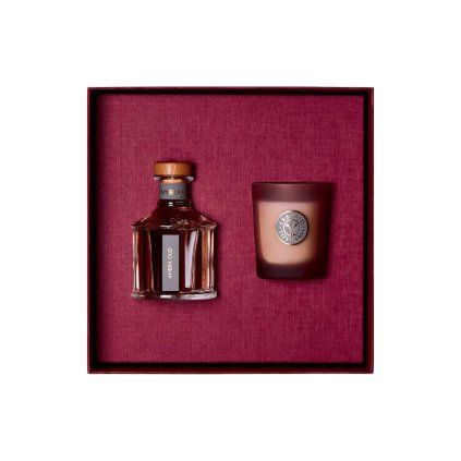 Ambra Oud  Dárková sada difuzér 100 ml + svíčka 70 g